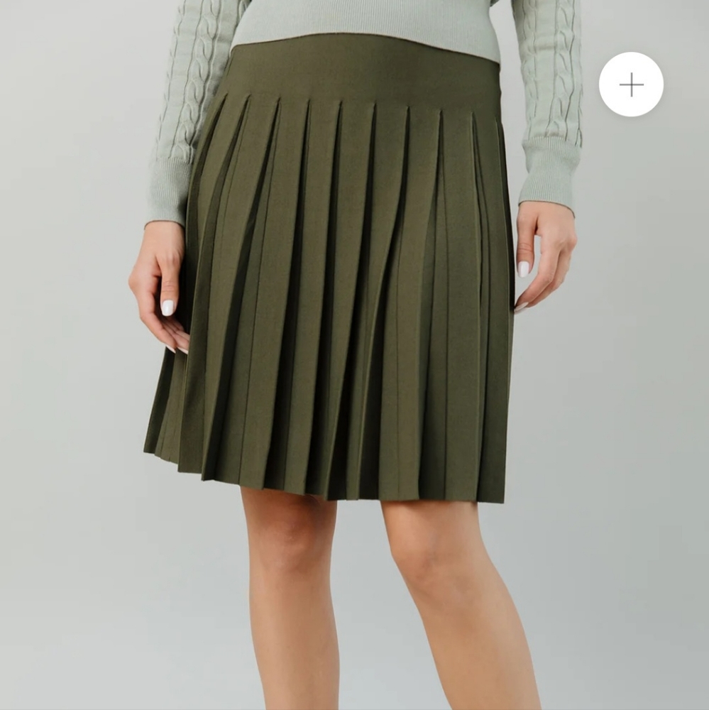 Apparalel Infinitiy skirt in basil Small long (25 inches) - Picture 4 of 4